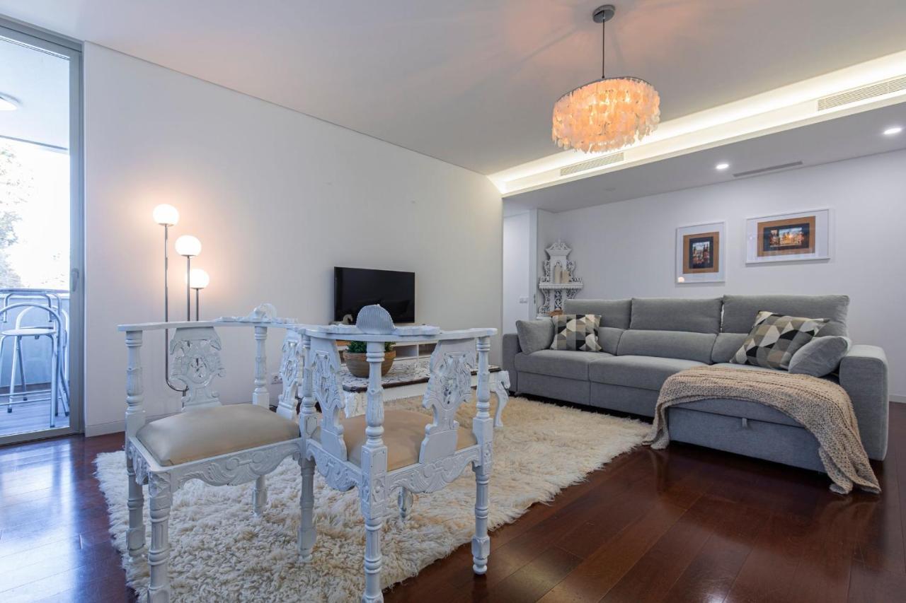 Touch Of Class 2Bdr Apartment By Lovelystay กาชไกช์ ภายนอก รูปภาพ